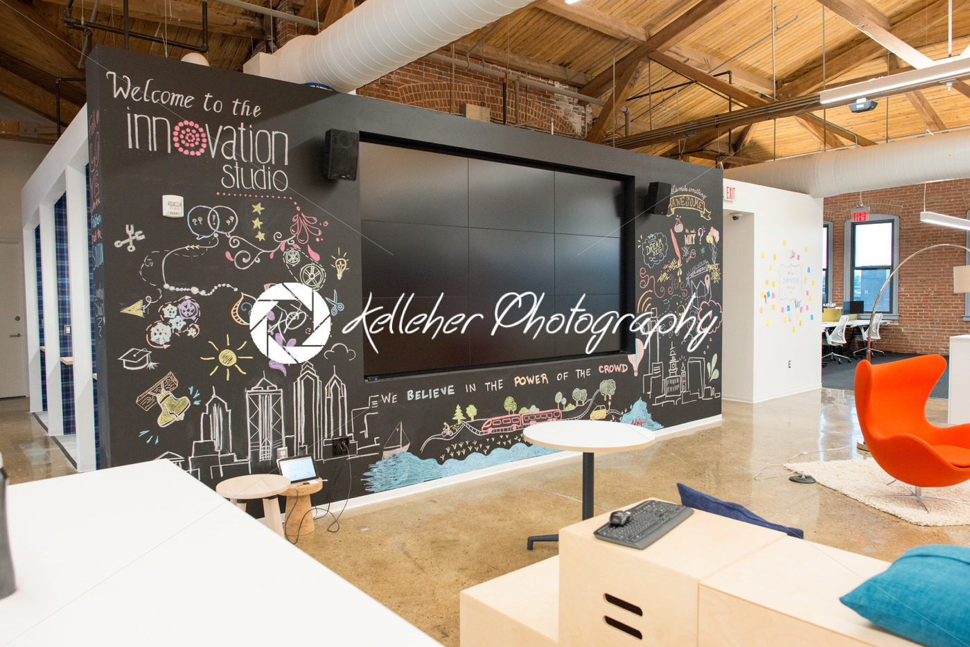 Trendy modern open concept loft office space with big windows, natural light and a layout to encourage collaboration, creativity and innovation - Kelleher Photography Store